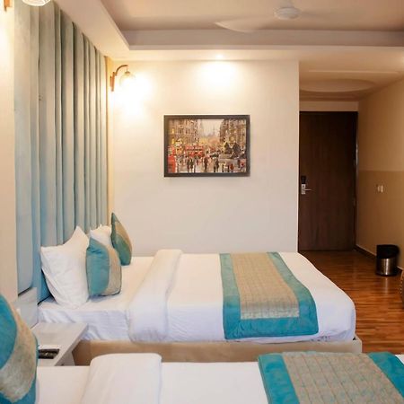 Hotel Airport City Delhi International Airport New Delhi Bagian luar foto
