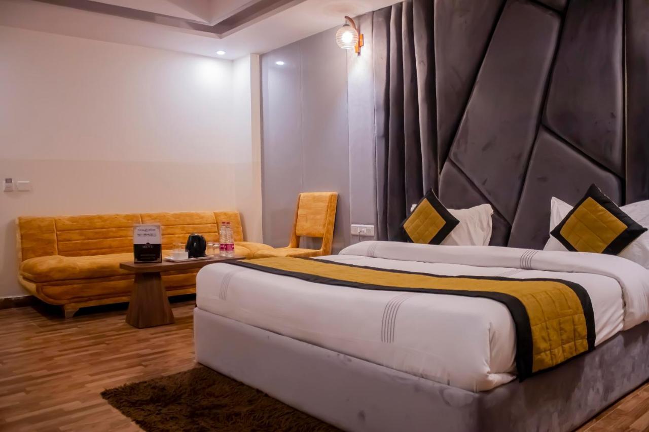 Hotel Airport City Delhi International Airport New Delhi Bagian luar foto