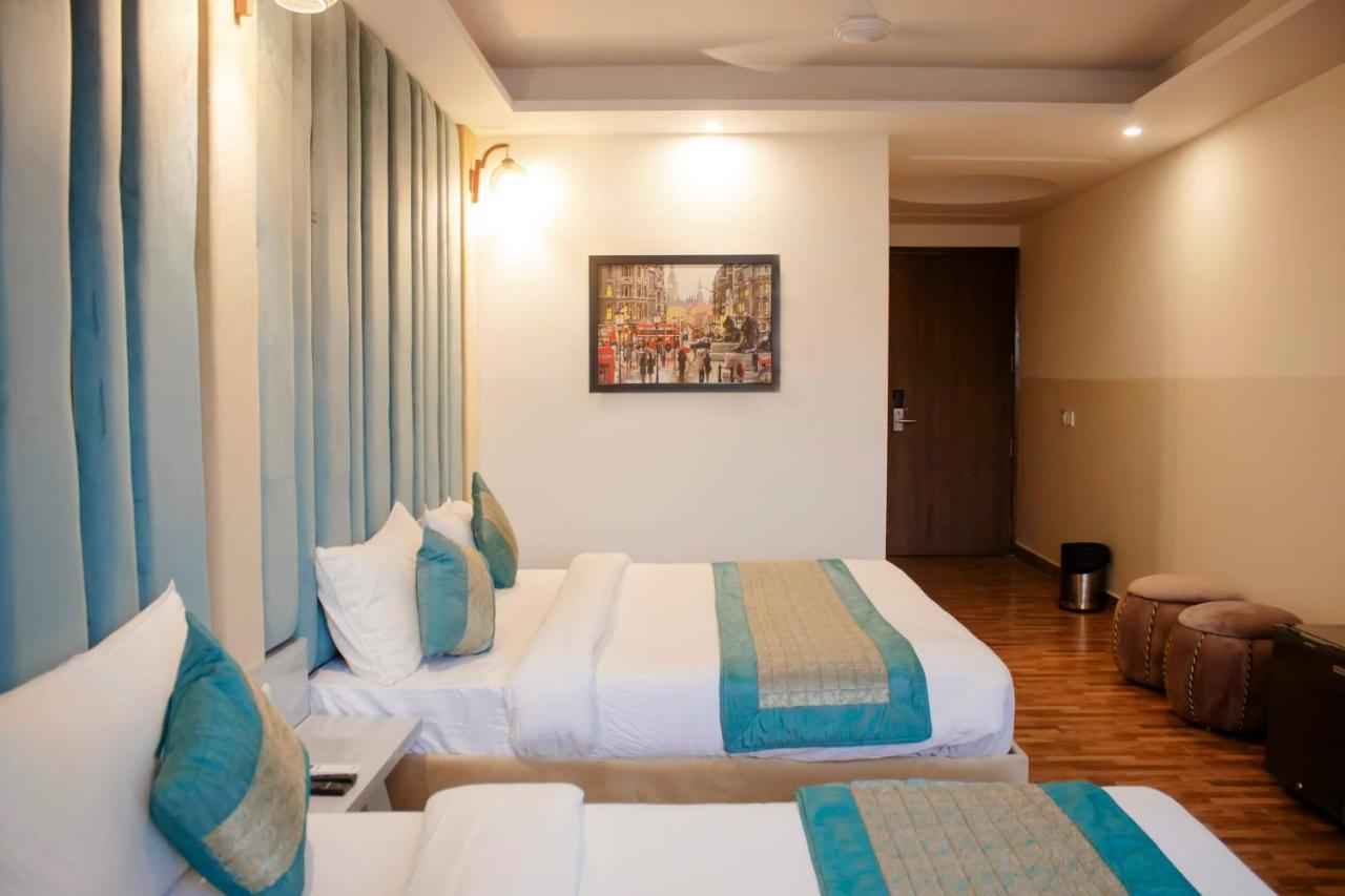 Hotel Airport City Delhi International Airport New Delhi Bagian luar foto