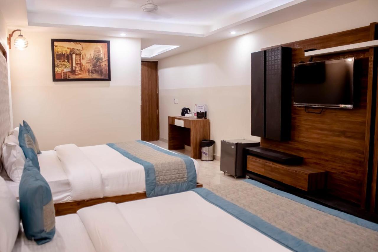 Hotel Airport City Delhi International Airport New Delhi Bagian luar foto